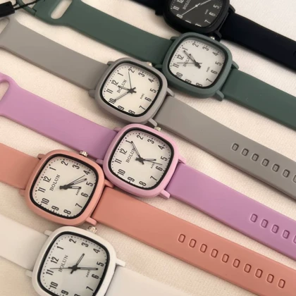 ساعت مچی زنانه برند بولون کلاسیک بند سیلیکون تیفانی