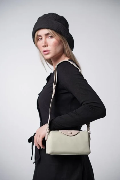 کیف دوشی زنانه چرم مصنوعی بدون دسته دیوید جونز DAVIDJONES
