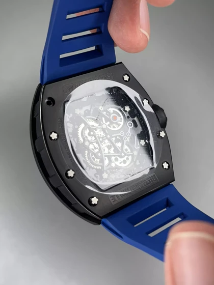 ساعت مچی ریچارد میل صفحه اسکلتون قاب کربن بند رابر آبی Richard Mille