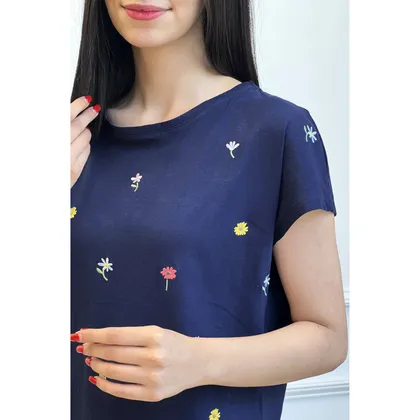 تیشرت گل‌دار اورسای