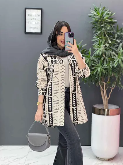 مانتو طرحدار سنتی دکمه فلزی