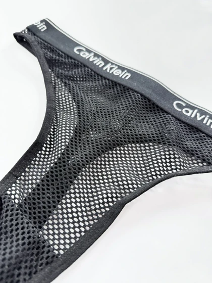 شورت بکلس گیپور طرح تور نوشته Calvin klein