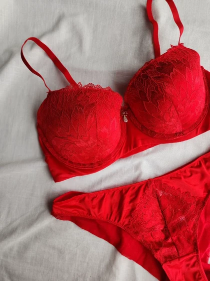 ست شورت و سوتین دانتل جکدار فنردار اروپایی AngGee کد: 5210