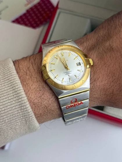 ساعت امگا کانسلیشن مردانه دورنگ طلایی ایندکس خط Omega Constellation silver gold