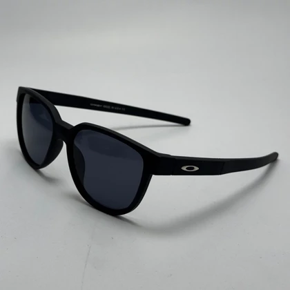 عینک آفتابی اوکلی سبک OAKLEY آمریکایی مشکی کد 2435