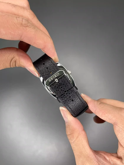 ساعت مچی سیکو دو تقویم بند چرمی صفحه آبی Seiko