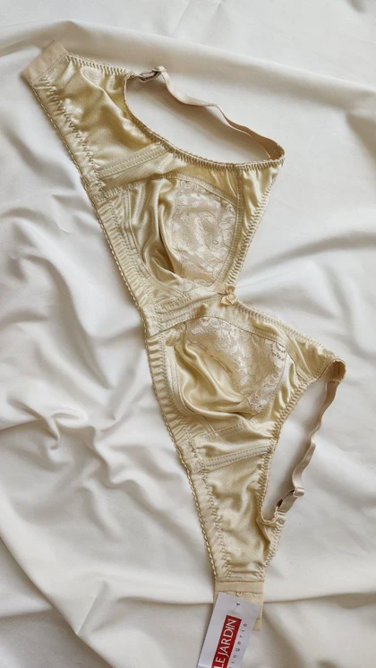 سوتین تک بدون فنر بدون ابر مینی مایزر LEJARDIN کد: 800