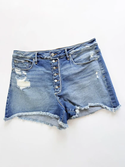 شورتک کوتاه جین زاپ‌دار پاچه ریش