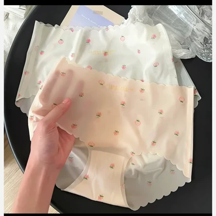 شورت لیزری توت فرنگی