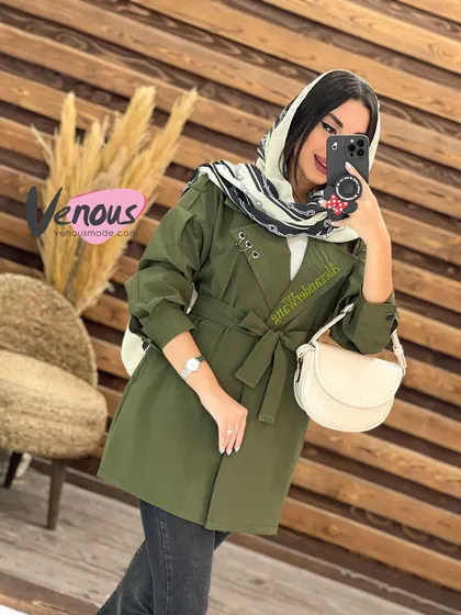 مانتو داکرون یقه پیرسینگ