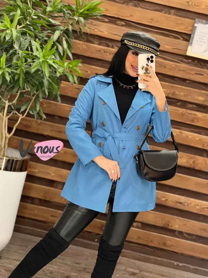 بارانی کوتاه هشت دکمه