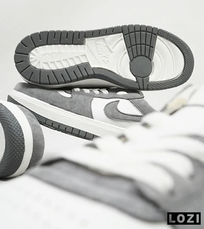 کفش کتانی مردانه سفید طوسی نایک NIKE SB