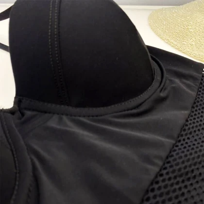 مایو زنانه مشکی کاپ‌دار کلارین (Kelarin) سین استایل