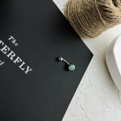 پیرسینگ ناف استیل زنانه با نگین اوپال