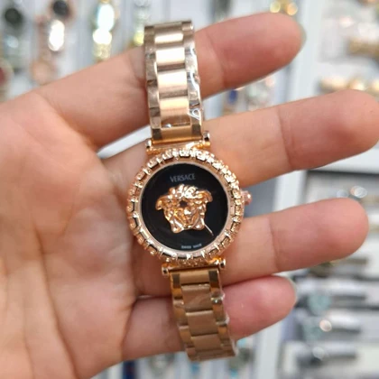 ساعت مچی زنانه ورساچه Versace موتور کوارتز باکیفیت و طراحی زیبا