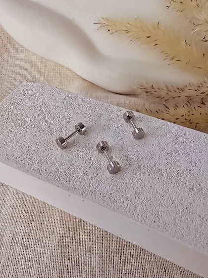 پیرسینگ گوش ساده