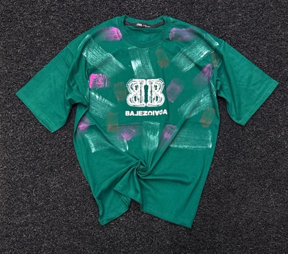 تیشرت Balenciaga آرتیستیک Balenciaga رنگ سبز یشمی با طرح پینت برش