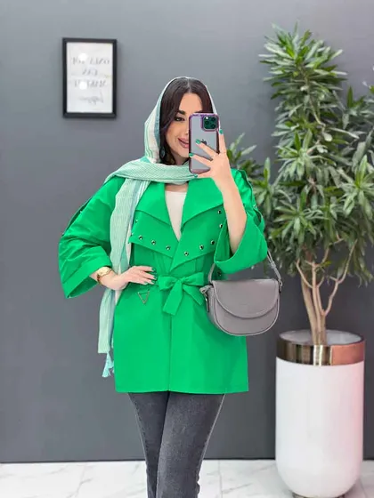 مانتو یقه پرچی سرشونه بنددار