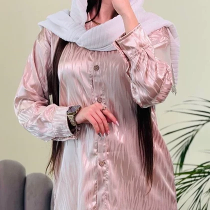 شومیز زنانه طرح دار حریر ساتن