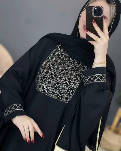 عبایی سارا