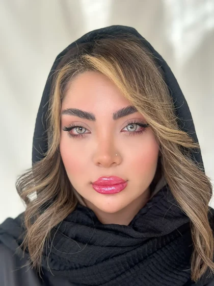 لنز رنگی فصلی یونیک Unique