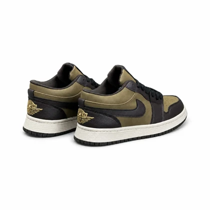 کفش کتانی زنانه مدل جردن وان شتری Nike Air Jordan1