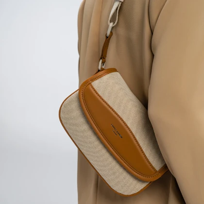 کیف دوشی زنانه دیوید جونز مدل David Jones CM7461