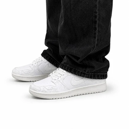کتانی مردانه مدل نایک جردن گلدوزی سفید Nike Jordan