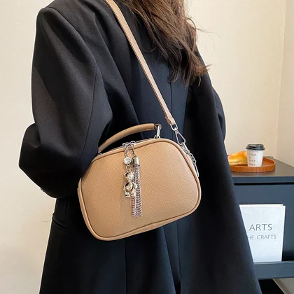 کیف دوشی زنانه وارداتی برند کانگرو کد 932