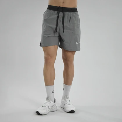 شلوارک ورزشی مردانه نایک مدل Dri Fit-D8056 طوسی روشن