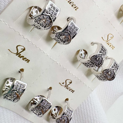 گوشواره برند شین مدل «قلب کریستالی» | آبکاری رادیوم با جلای طلا سفید