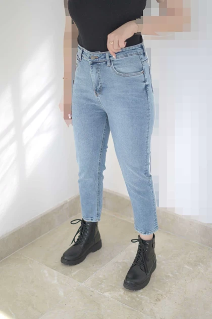 شلوار جین مام فیت M01