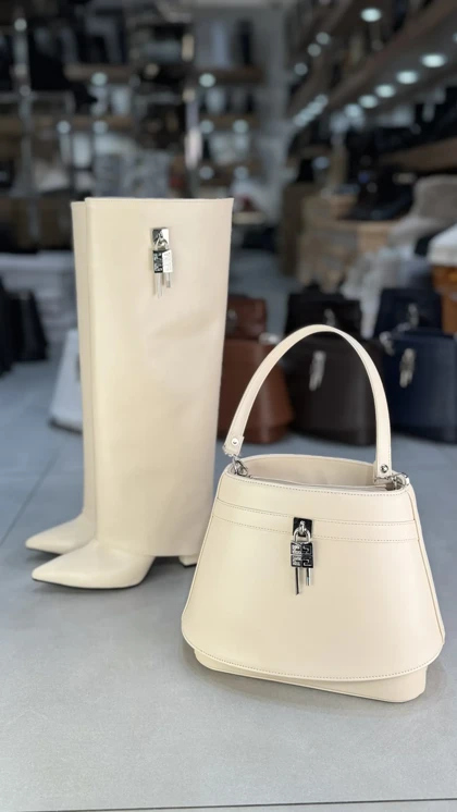 548 - 548 کیف ساده جیوان