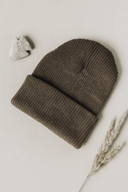 کلاه بافت قهوه ای رگه دار