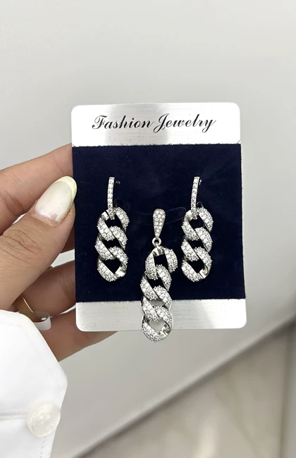 ست گوشواره پلاک زنانه کارتیه نقره ای 815