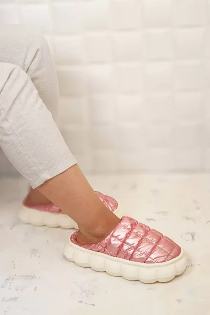 اسلیپر حوله‌ای زنانه مدل شبرنگ