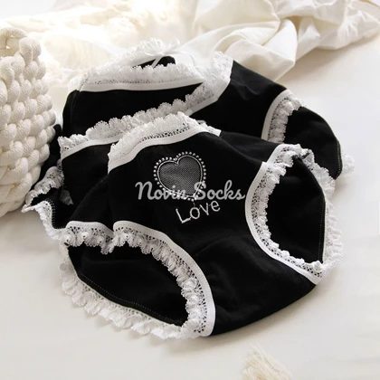 شورت مشکی قلبی ( سایز 38 الی 42)