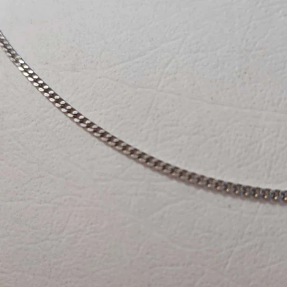 زنجیر نقره کارتیه – سبک و ظریف