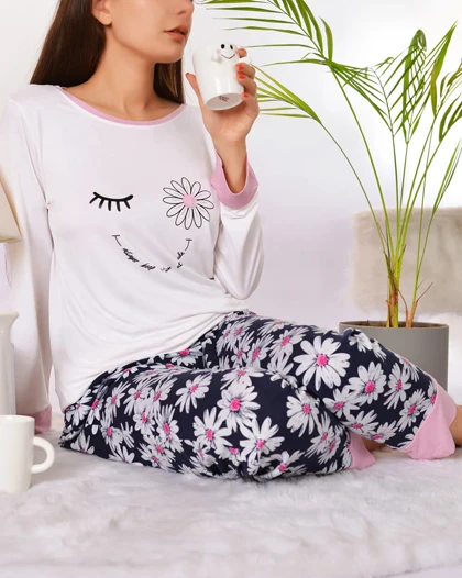 تیشرت و شلوار چشمک زنانه