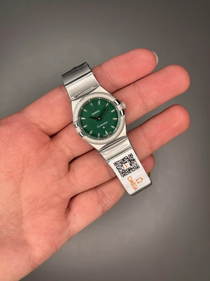 ساعت مچی امگا کانستلیشن بند سیلور صفحه سبز Omega Constellation