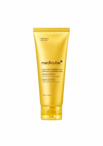 فوم شوینده صورت کوجیک اسید و زردچوبه مدی‌کیوب مدل (Kojic Acid Turmeric Vita)