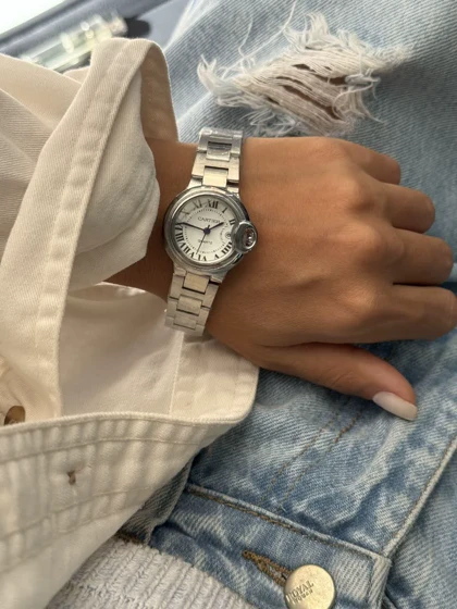 ساعت مچی زنانه طرح کارتیر بالن بلو تقویم دار