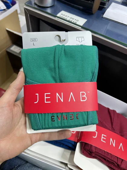 شورت نیم پا جناب لاکرا
