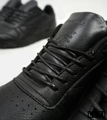 کفش مردانه مشکی ریباک Reebok LEGACY