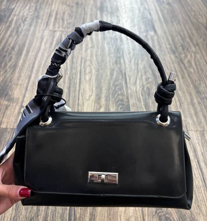 کیف دستی مجلسی زنانه با دسته اسکارفی و قفل کلاسیک