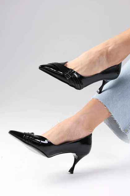 کفش پاشنه‌بلند کلاسیک زنانه میوگوستو mio-gusto