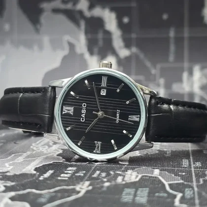 ساعت مچی مردانه کاسیو بند چرم مشکی با جعبه کاسیو و باطری اضافه