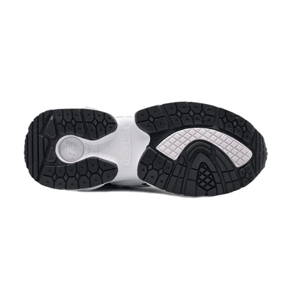 کفش و کتانی مردانه مدل نیوبالانس7030 NEW BALANCE رنگ سفید مشکی کد 7991