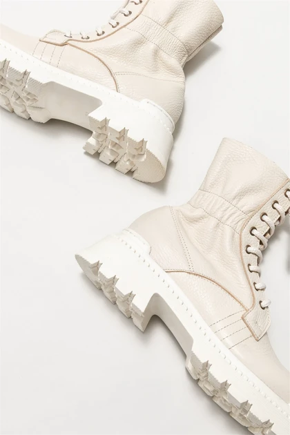 بوت و نیم بوت زنانه اله elle