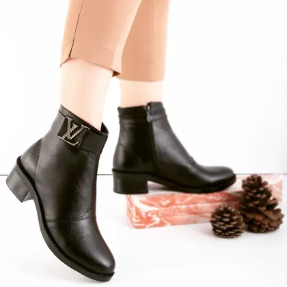 بوت زنانه مدل ال وی کد 882